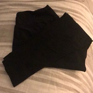 🎆 BLACK LULAROE LEGGINNGS 🎆 ECU